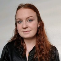 Lucie Neuhauser Email