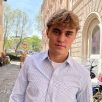 Lukas Steenholt Email