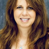 EE Employee Ronise N's profile photo