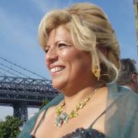 Real Employee Gladys Ramirez's profile photo