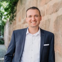 Maximilian Hartl Email