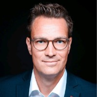 Jens Schubert Email