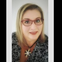 Engineers Canada Employee Roseanne Gauthier's profile photo