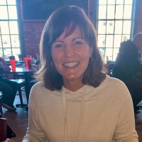 Suburban Automotive Services Employee Michelle Walsh's profile photo