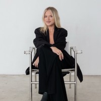 Daisy White-Smith Email & Phone Number