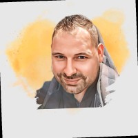 Daniel Hruška Email