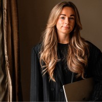 StarApple Employee Fleur Bax's profile photo