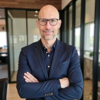 Marsh McLennan Employee Jonathan Rhoades's profile photo