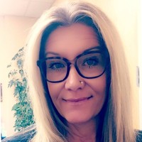 Laughlin Associates Employee Mona Buscay's profile photo