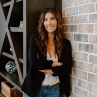 Landmark Title Employee Danielle Sells's profile photo