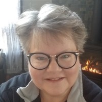 Helen Wolf Email & Phone Number