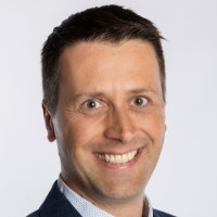 Peter Mäder Email