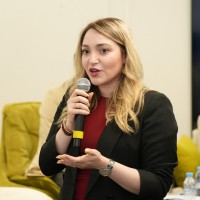Sarah Bennani Email