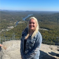 Mako Medical Employee Deanna Tucker's profile photo