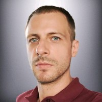 Daniel Petrescu Email