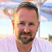 Marcus Schröder Email