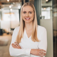 Holtzbrinck Publishing Group Employee Ellen Schrade's profile photo