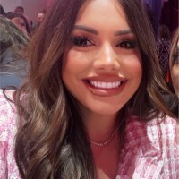 Email e telefono di Leslie Chanti