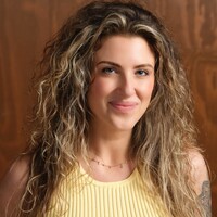 Email e telefono di Liane Pavilonis