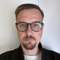 Radoslaw Miskiewicz Email