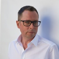 E-mail e número de telefone de Diarmuid Daltún