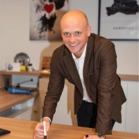 Stef van Calster Email