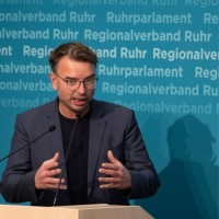 Michael Hübner Email