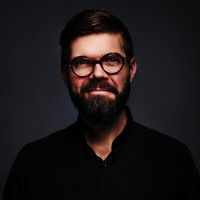Felix Riede Email