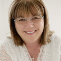 Hillview Design Print Media Employee Beth Walker's profile photo