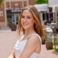 Naperbrook Golf Course Employee Julianna Williams's profile photo