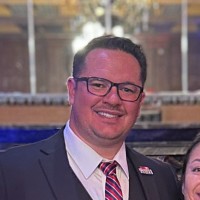 J.d. B. Email & Phone Number