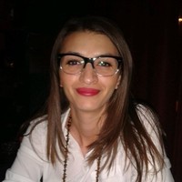 Office Timeline Employee Roxana Coman's profile photo