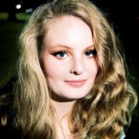 Elli Veit Email