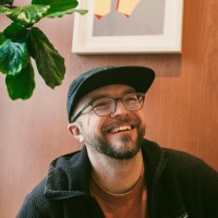 Utilize Employee Joshua Hill's profile photo