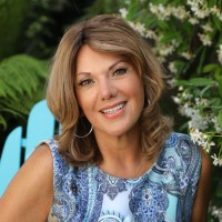 EDGE Realty Group EIC Employee Tania Reinhard's profile photo