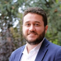 Mauricio MacHado Email