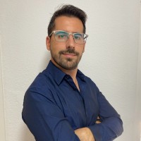 Víctor Izquierdo Montes Email