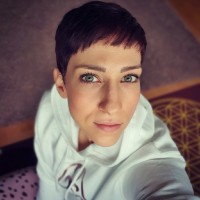 Anja Peter Email & Phone Number