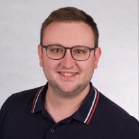 Benedikt Gruß Email