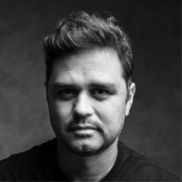 Gustavo Moré Email