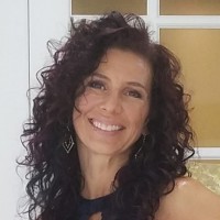 Lana Isenegger Email & Phone Number