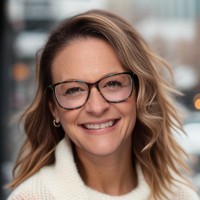 Kim McClelland Email & Phone Number