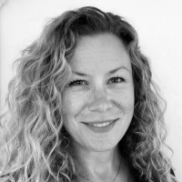 Nina Löfgren Email