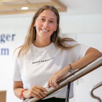 Lorena Canals Employee Nicole Selem's profile photo