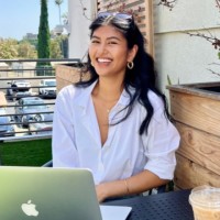 Isabella Jacinto Email & Phone Number