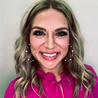 DIBS Beauty Employee Elizabeth Thornell's profile photo