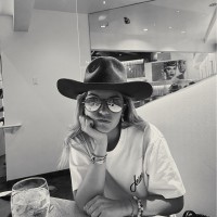 Victoria Zorbibe Email
