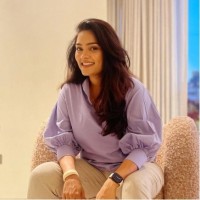 Nivangi Davda Email & Phone Number