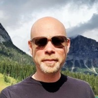 Papaya Employee Zvika Koren's profile photo