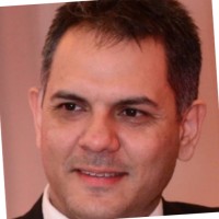 E-mail e número de telefone de Raman Walia